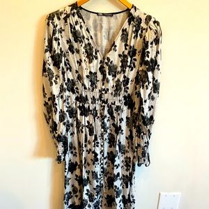 Zara Long Sleeve Print Dress in Size Large